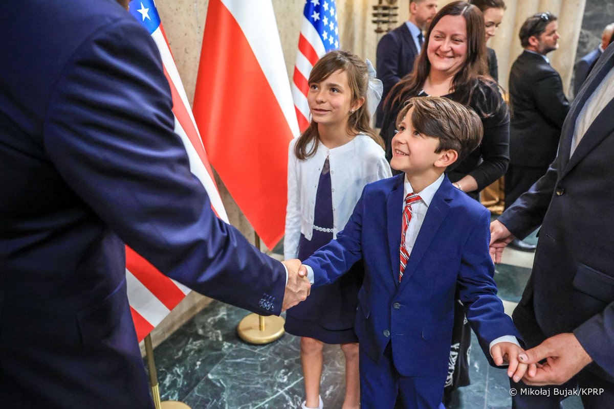 Karol Nawrocki tweet media