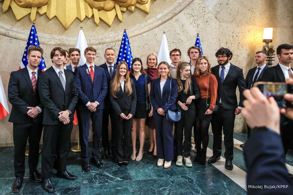 Karol Nawrocki tweet media