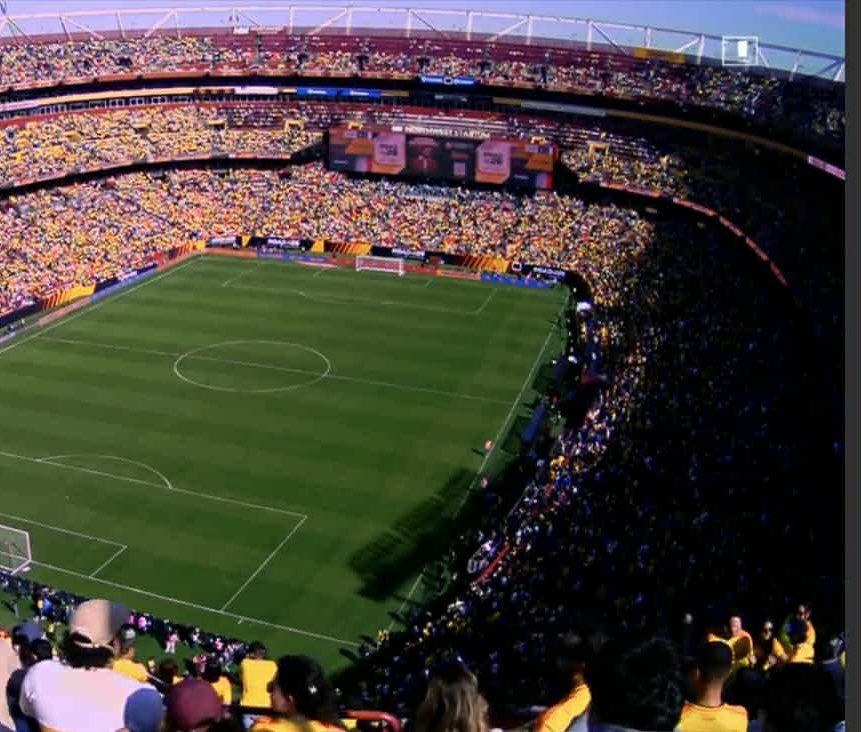 VipRadioOnline.fr 📻 tweet media