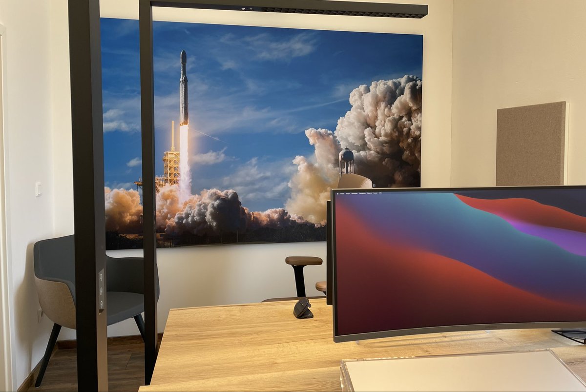 b33rd3n's tweet photo. @elonmusk This is my office 😊 https://t.co/3H14ERh9BI