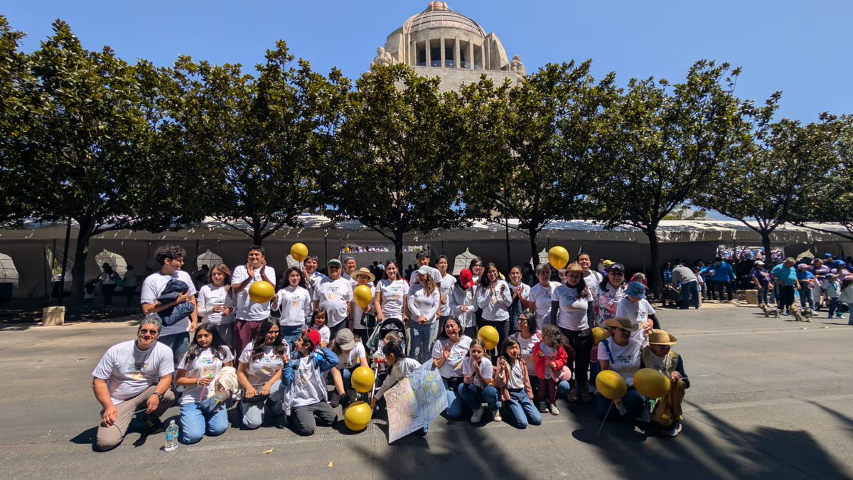 MexicoNumeros's tweet photo. Ayer marchamos en la 12ª por la visibilización del #autismo ♾️💙
Nos reunimos amigas, amigos, familias y compañeras/os para hacer visible lo que por mucho tiempo fue ignorado.

Desde @MexicoNumeros impulsamos derechos, inclusi��n y dignidad. ✊💙 https://t.co/yACUG9Cnl5