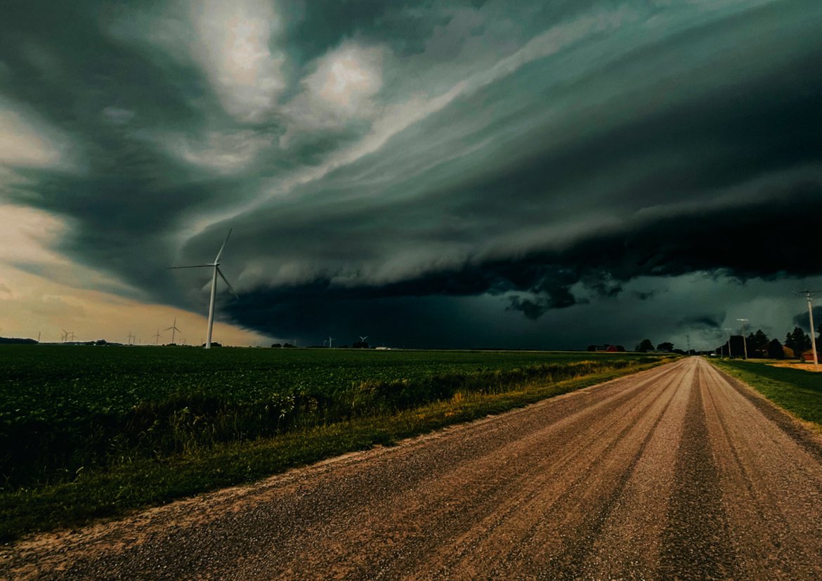 Blayne Linzner tweet media