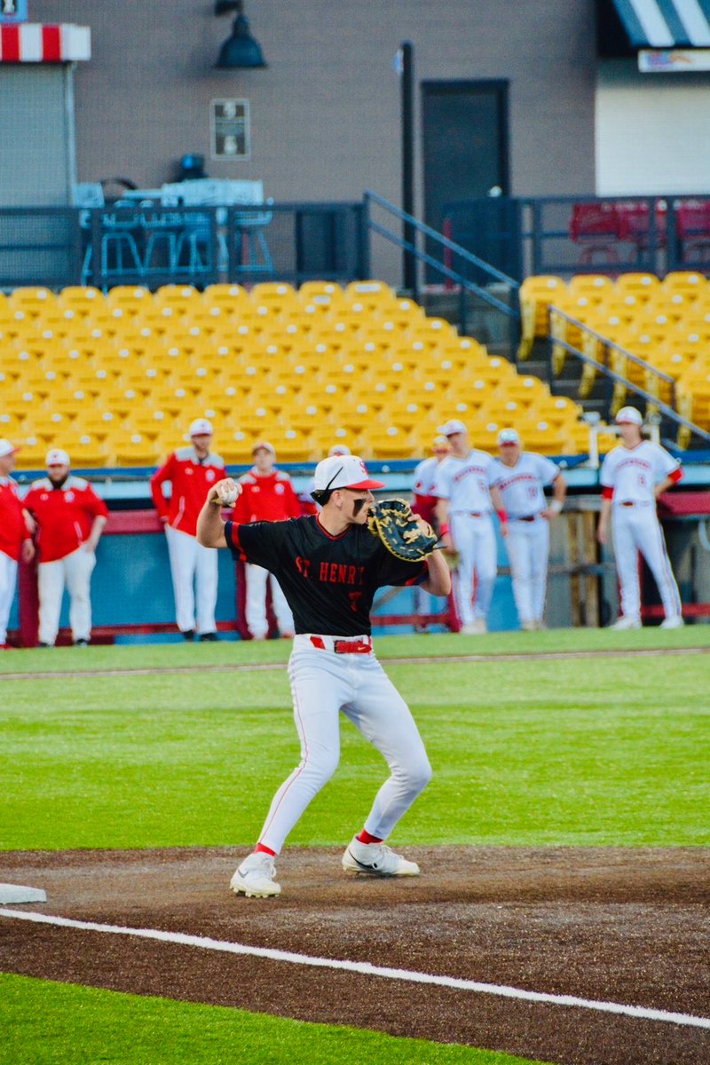 NKY Rawlings Tigers Black 15U tweet media