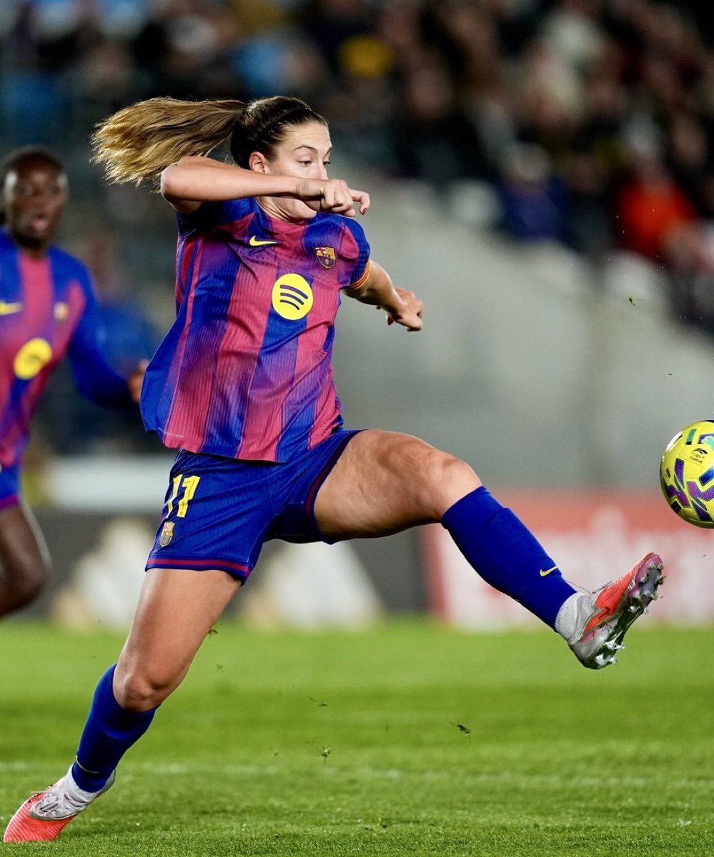 Somhiseremfcb's tweet photo. Alexia Putellas marcó el gol número 100 del Barça Femení contra el Real Madrid Femenino.

En tan solo 26 partidos. https://t.co/DbuO98UL45