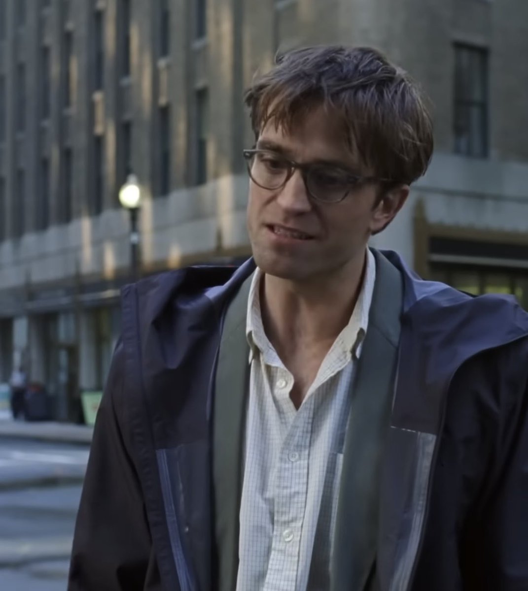 Alana Haim on working with Robert Pattinson for the first time in THE DRAMA.

“Rob is close with my siblings, which is a sentence that l’ve said my whole life, but never thought I’d be in a movie with him — I was just a huge fan.”