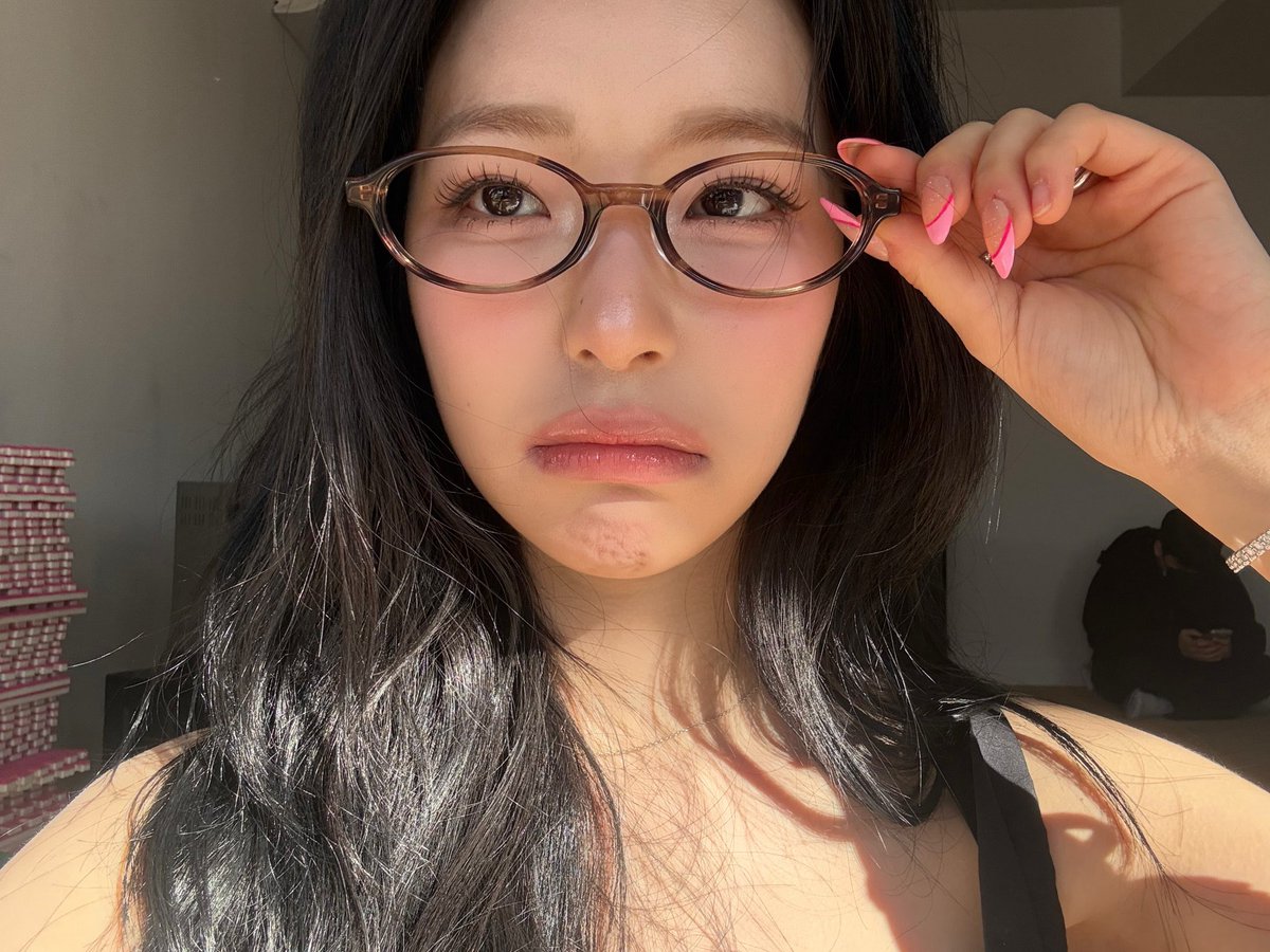 jiheon pics ✧ tweet media