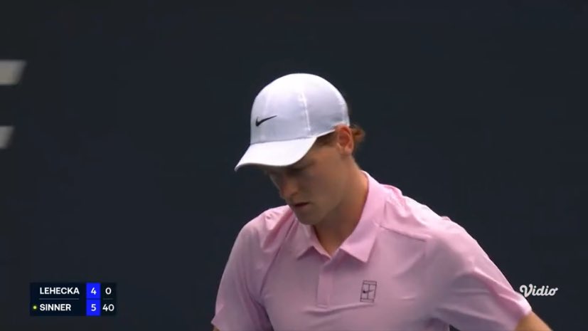 jannik sinner files tweet media