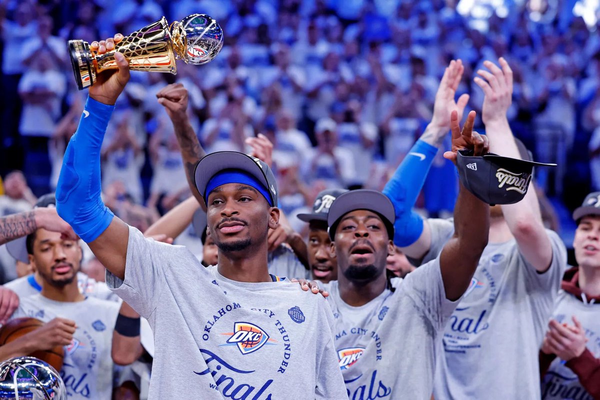 B3ttingManiac's tweet photo. LADDER BET Day 6️⃣🪜:

Jayson Tatum 20+ Pts
Shai Gilgeous-Alexander 25+ Pts
OKC THUNDER ML 

$2086.79  —> $3756.97 (-125) 

LIKE/RT/REPLY ASAP! 🔥👀 https://t.co/8l0XXOvq6Z