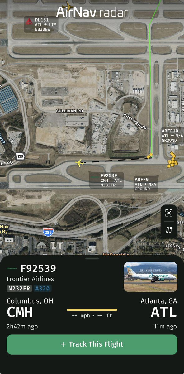 Flight Emergency tweet media