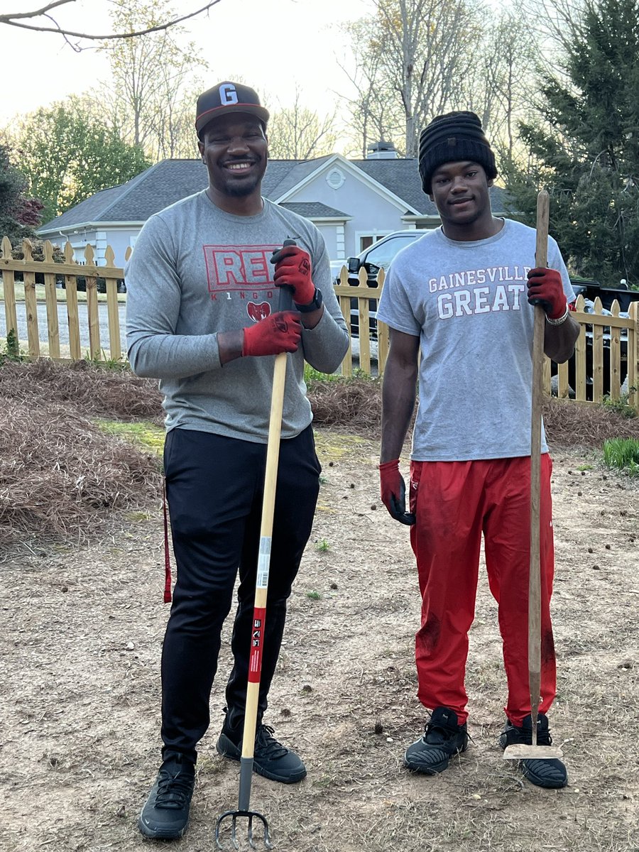 Santavious Bryant tweet media