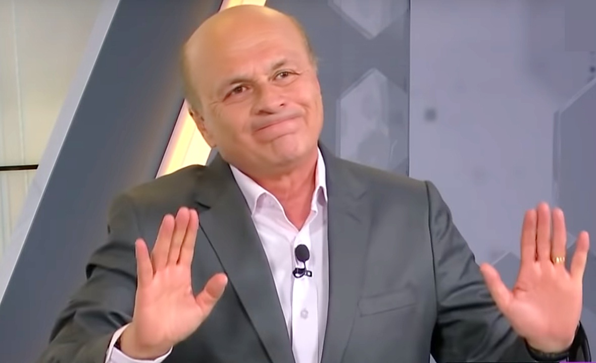RepublicaNow's tweet photo. Qué hacemos si este man es el que más sabe de fútbol en Colombia 🤷‍♂️ https://t.co/m0ONZ1jiFm