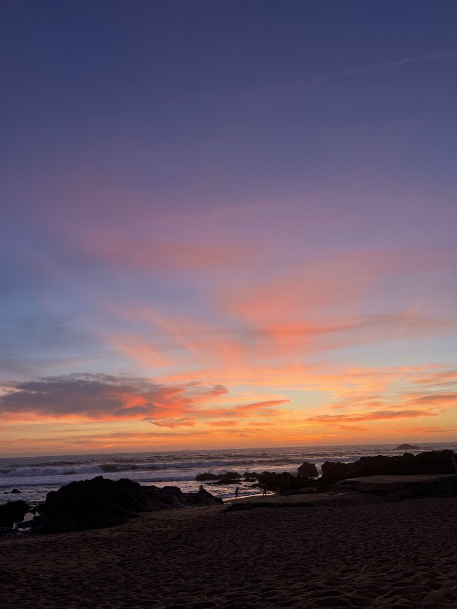 Hora de inverno isto, horário de inverno aquilo, mas nada bate um pôr do sol às 20h no final de Março, lamento.