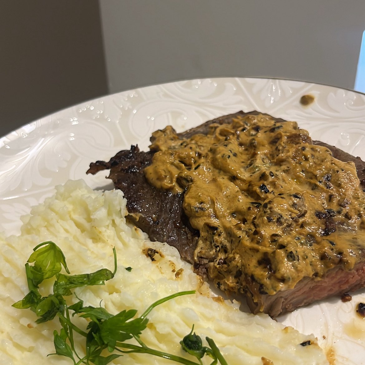 reema 🀢 tweet media