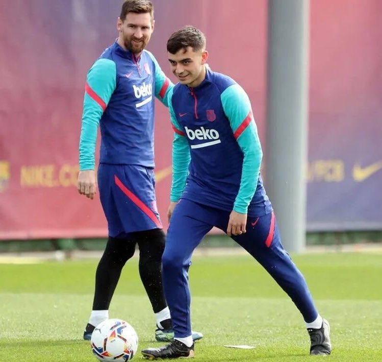 Pain.𝕏 tweet media