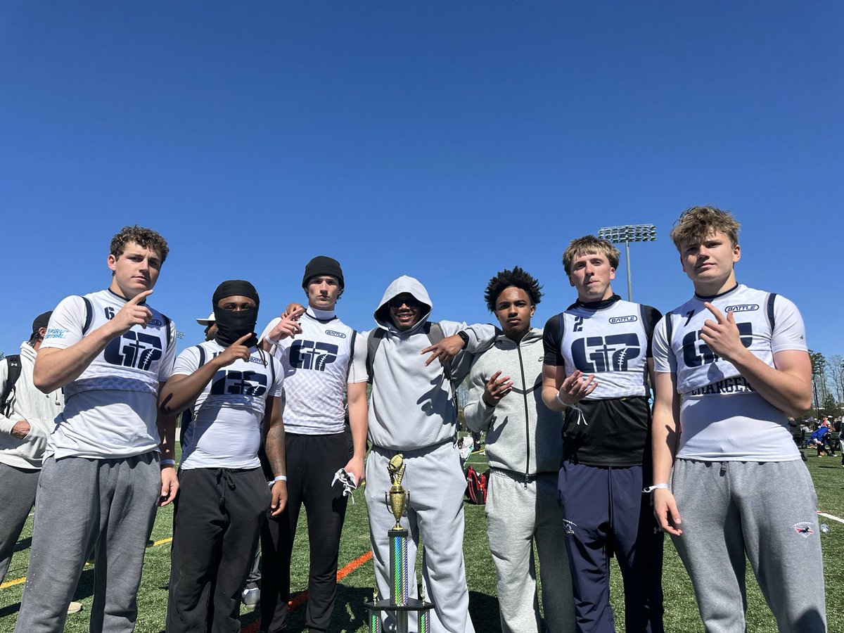 Carter Pilon tweet media