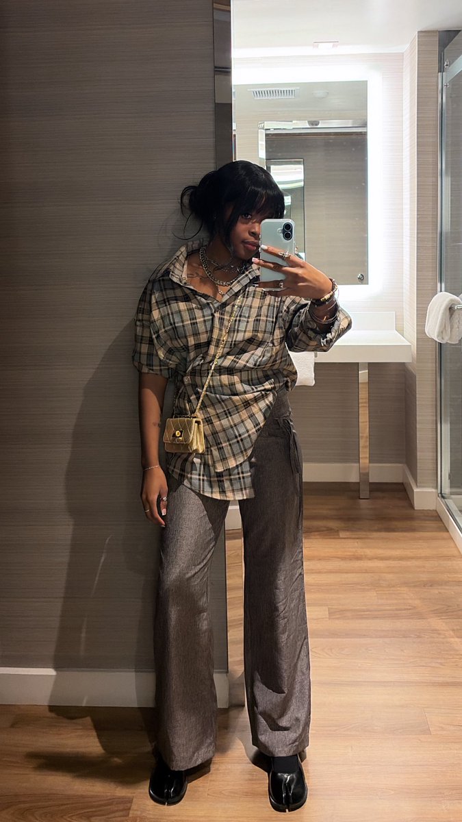 t.tailor tweet media