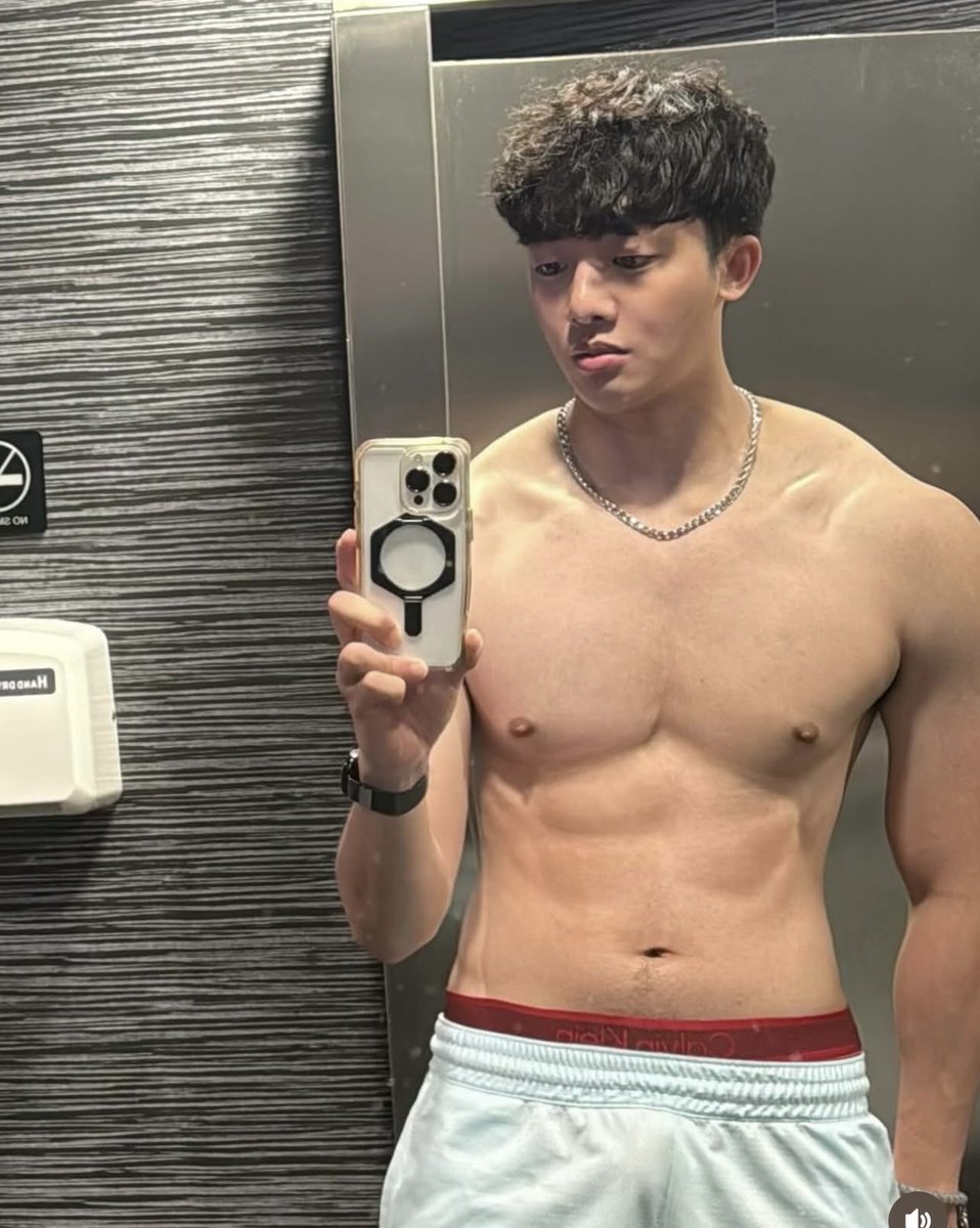 ManFeed🍆 tweet media