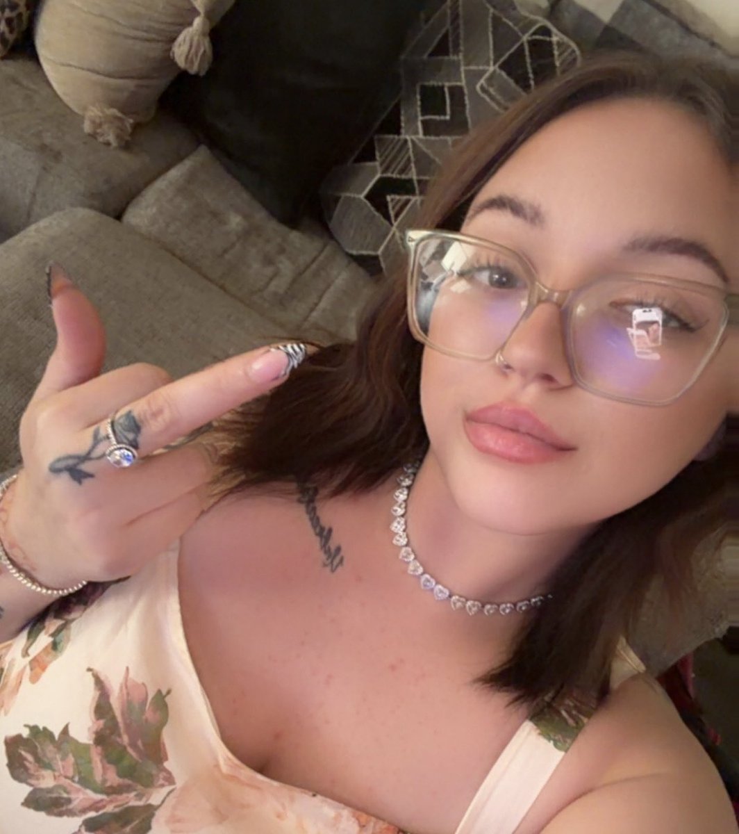 Goddess Elara tweet media