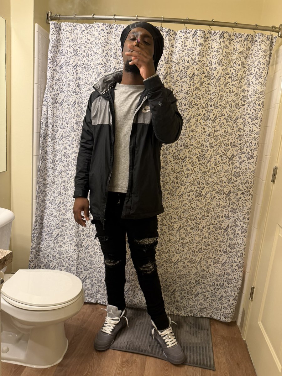 4crowstax tweet media