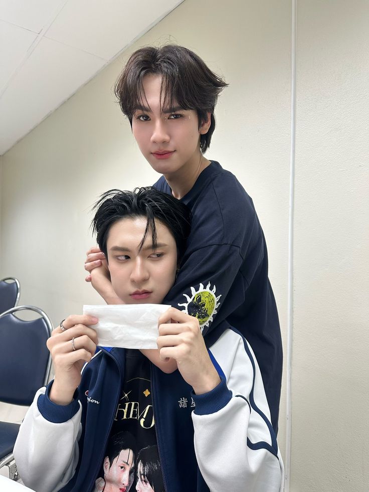 binnie⁷^^ tweet media