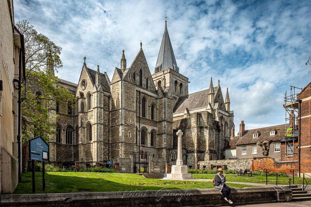 JPG_1969's tweet image. Some exterior shots of Rochester Cathedral. I recommend a visit if you can, it's a corker! So much to see. #rochester #cathedral #culture #palmsunday #christian #english #norman
