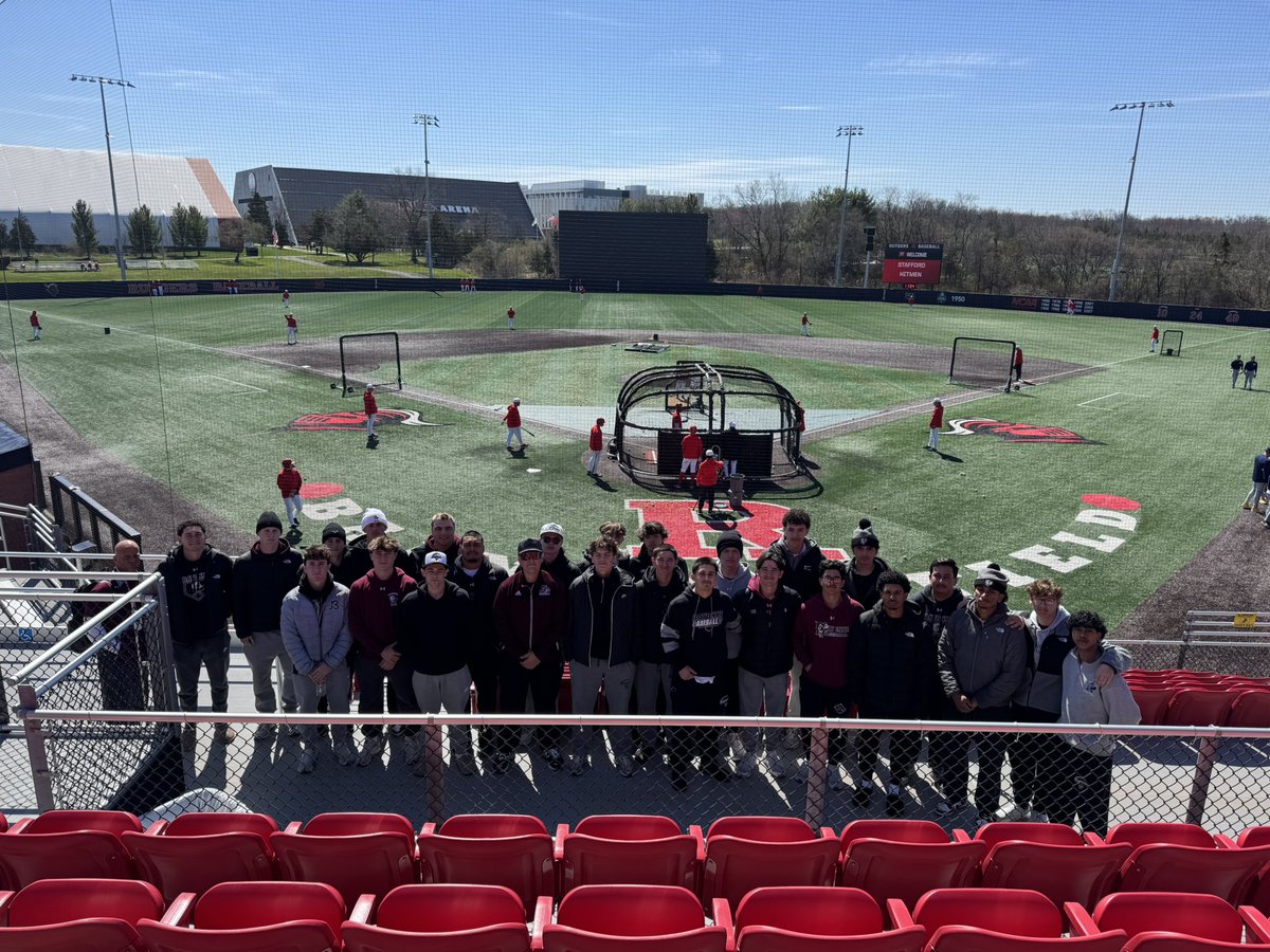 BHSbeesbaseball tweet media