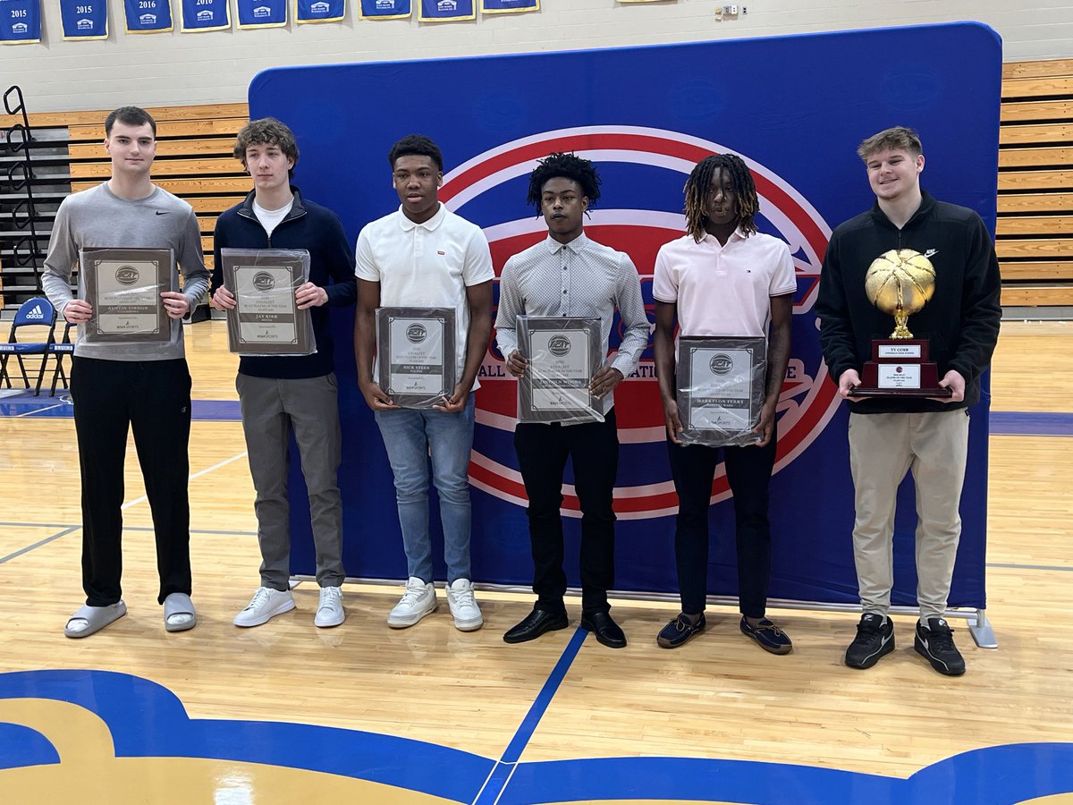 Aaron Woods tweet media