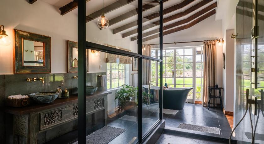 Perfect Strangers Safaris tweet media