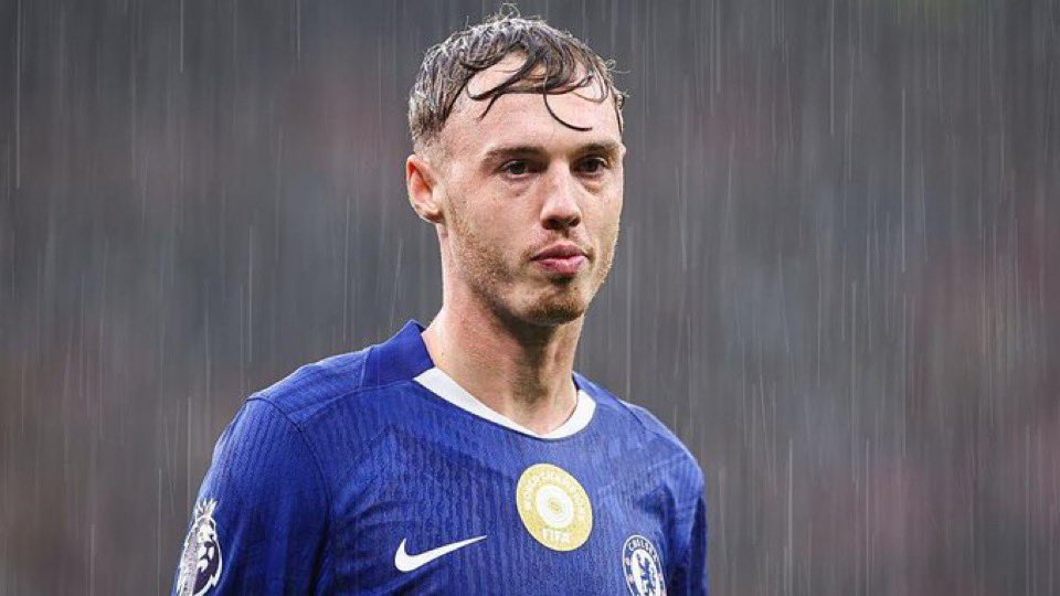 Fanrisdo's tweet photo. 🚨 𝗡𝗘𝗪: Cole Palmer is reportedly unhappy at Chelsea and could be ready to leave this summer, with Manchester United, Real Madrid, and Bayern Munich all interested.

Honestly, this would be a huge turning point. Palmer has been one of Chelsea’s brightest players — creative, composed, and stepping up when it matters most. Letting him go would be a serious mistake.

If he does leave, the decision has to be smart. It’s not about the biggest club, it’s about where he’ll grow and play consistently. Bayern might offer stability, Madrid offers prestige but tough competition, and United gives him a leading role with pressure.

One thing is clear players like Palmer are rare. Chelsea should be building around him, not losing him.

What do you think should he stay or go? 👇
