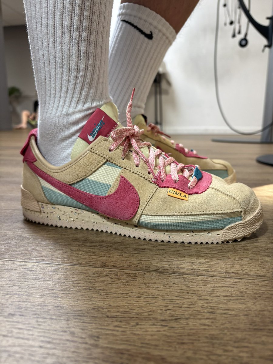 SalehRyan1's tweet photo. Nike Cortez &amp; Union 🔥

@carockquoi https://t.co/SrTO0QRPD3