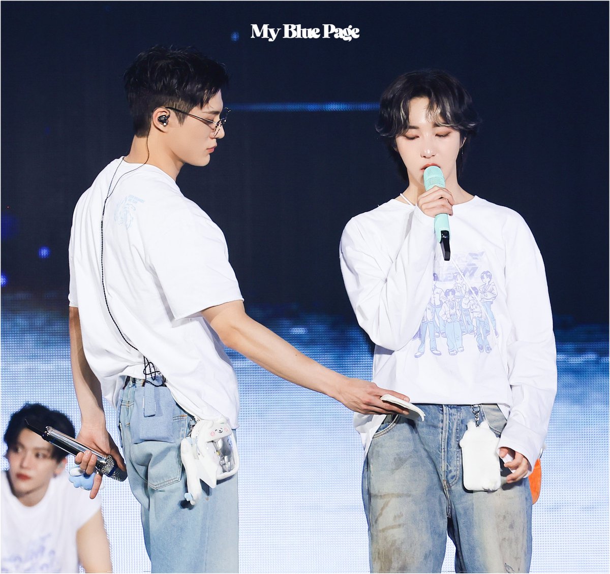 ᴍy ʙʟᴜᴇ ᴩᴀɢᴇ tweet media