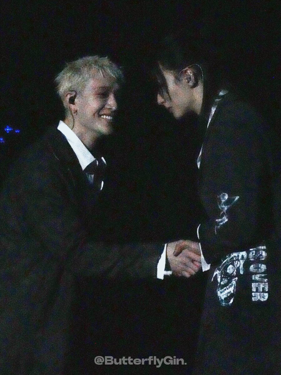 ButterflyGin. tweet media