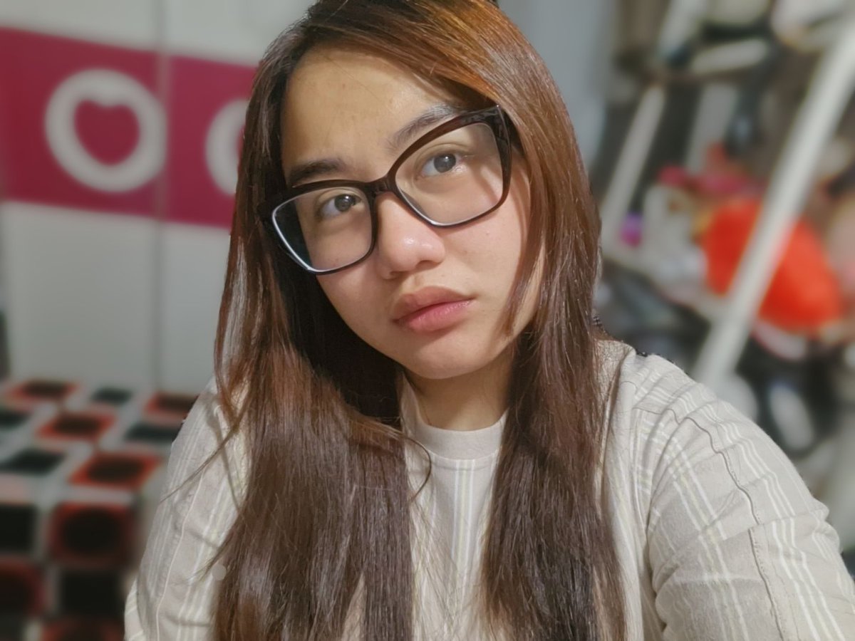 clare🍎 tweet media