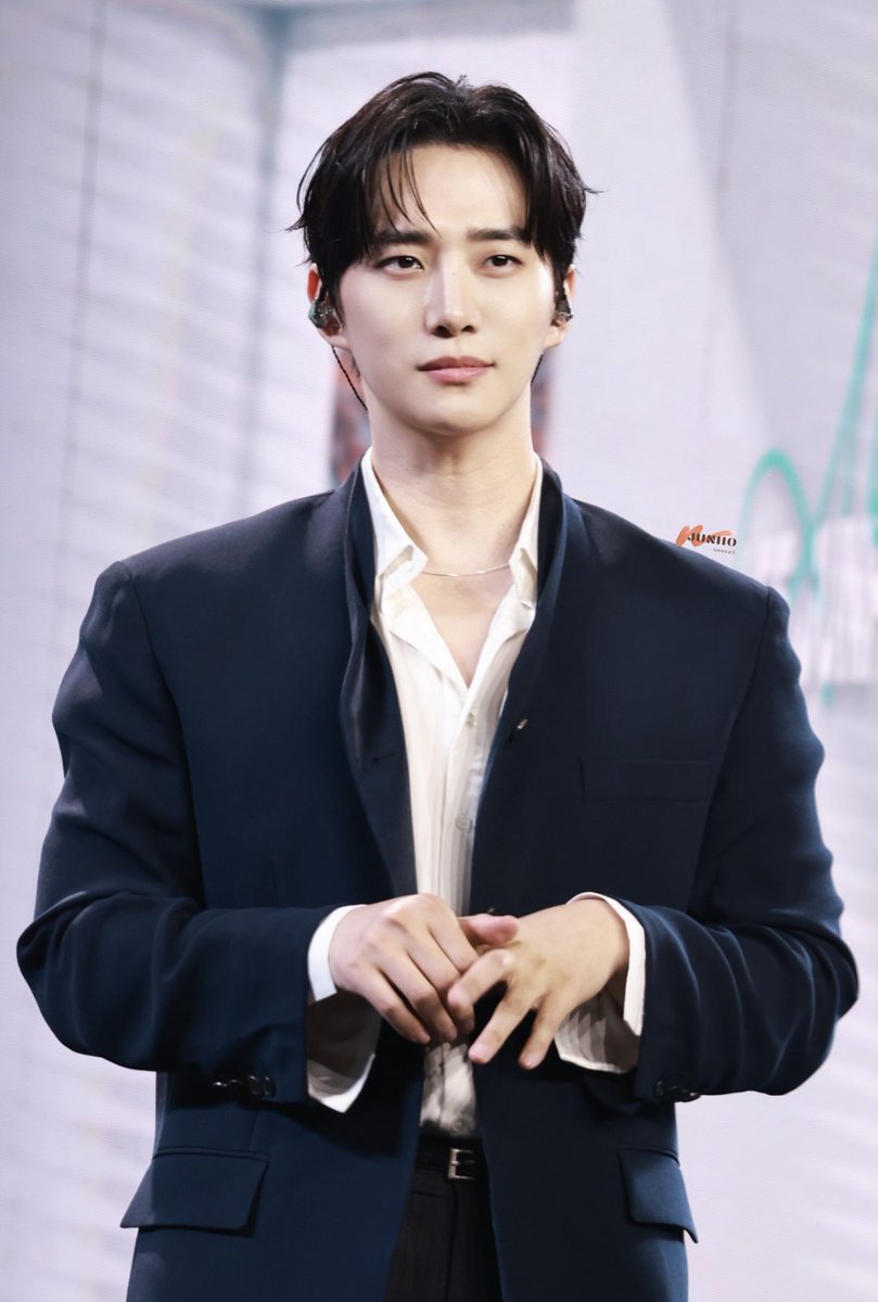 forevermyityoong tweet media