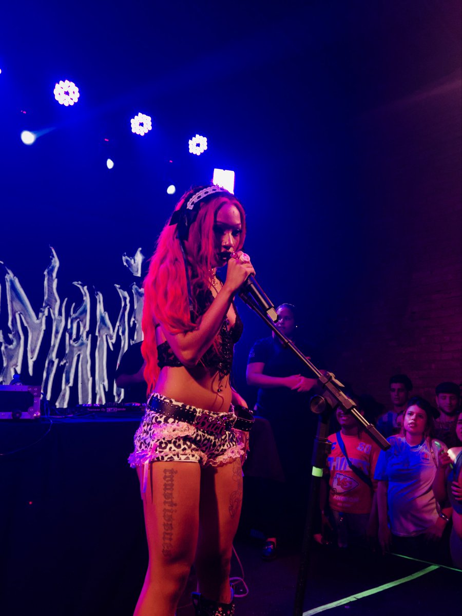 slipmami de mcz tweet media