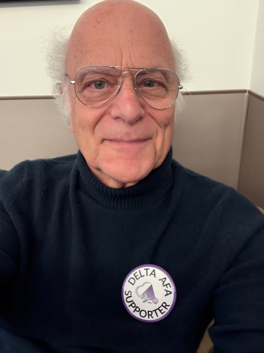 harveyjkaye's tweet image. Flying #MKE &amp;gt;&amp;gt; #LGA on @Delta today. As ever,
 in #SOLIDARITY w/@DeltaAFA @afa_cwa @FlyingWithSara @flywithheather @tifflynn20 @daborer @kmarieflies @atgarland @TakeoffWithWill @dqwisely @3vanSutton @acebergtoo @KatosQuest @JonnieBeGood2Me ⁦@HilerReal⁩