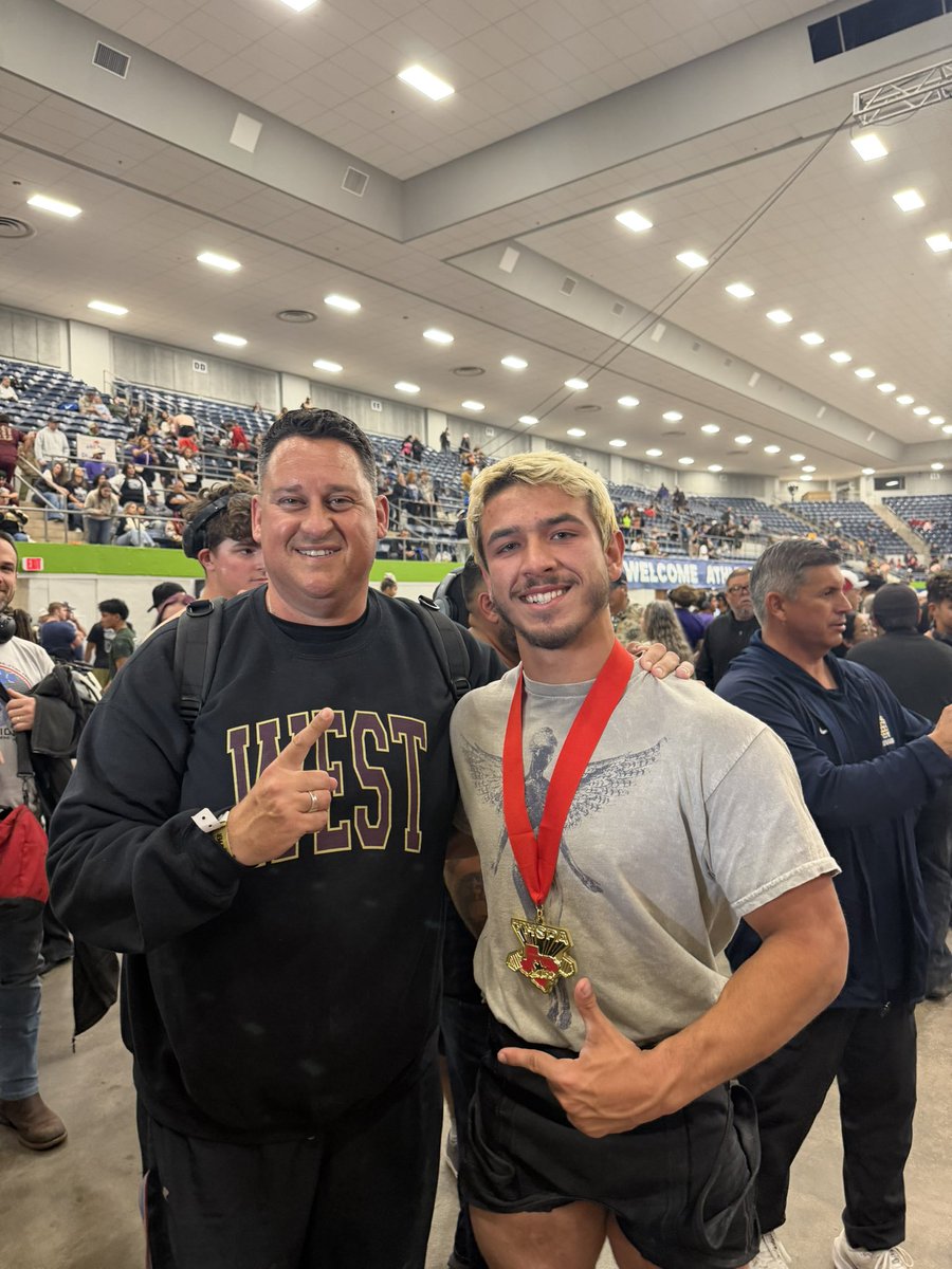 Coach Sloan tweet media