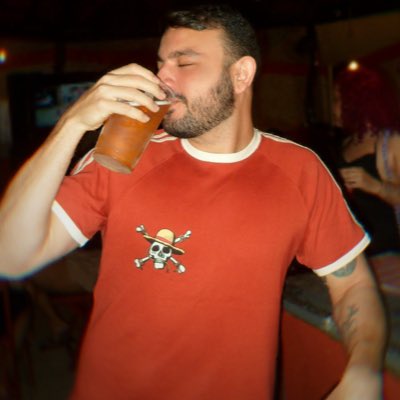 o mundo n escolhe onde bater tweet media