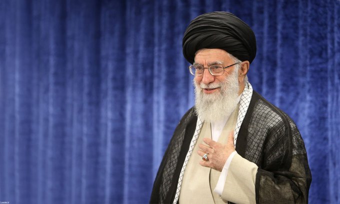 Raayeheh's tweet photo. Today I was thinking about my dear leader
a knowledgeable, intelligent, prudent, kind, and caring man.  
He devoted his entire life to serving us.  
In the end, he sacrificed himself and his family for my homeland.
I am proud to have lived in the era in which you existed.
#Iran https://t.co/8i7ZeTnbL9