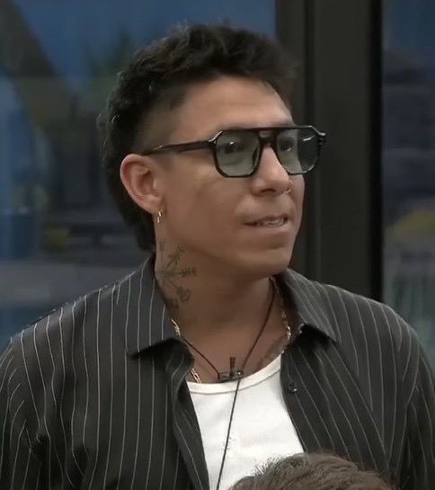 🦋🩷 tweet media