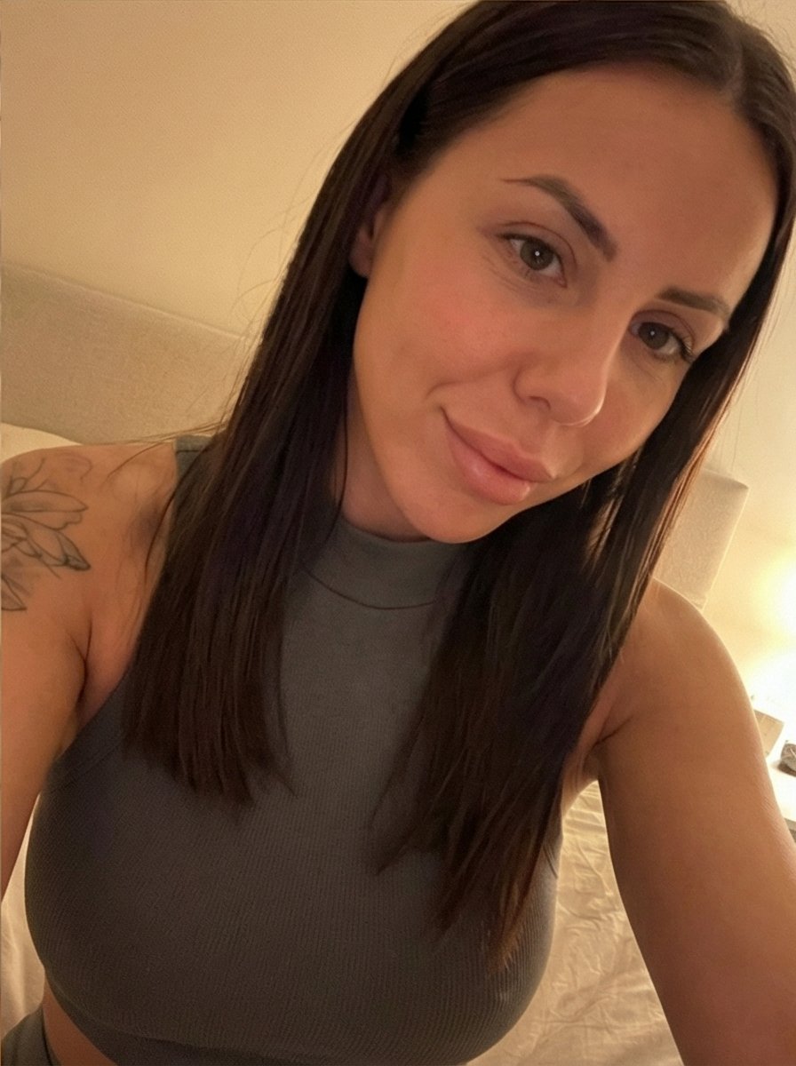 Chloé & Camille tweet media