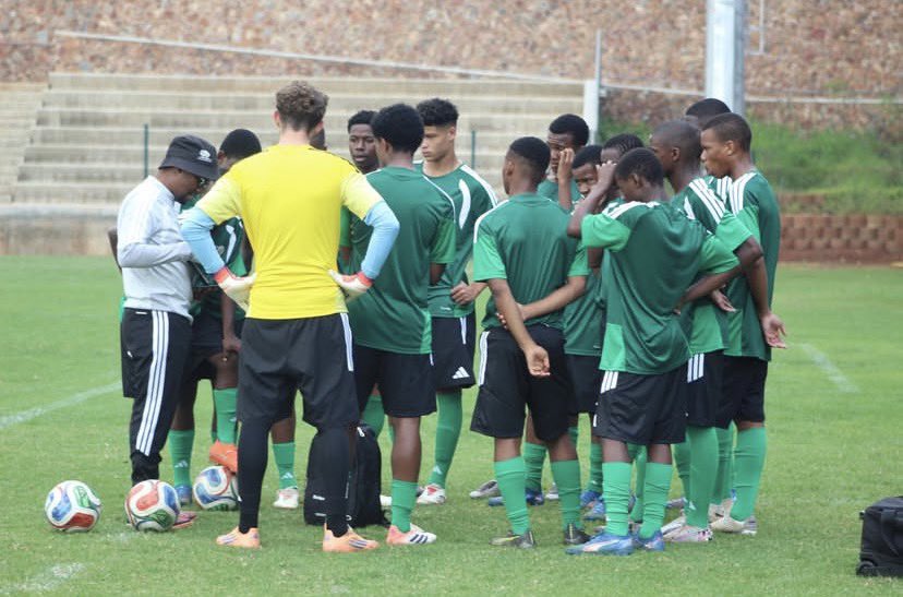 Football Stage tweet media