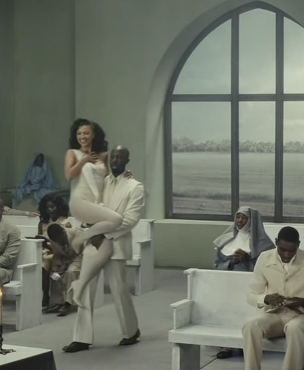 yzystatus tweet media