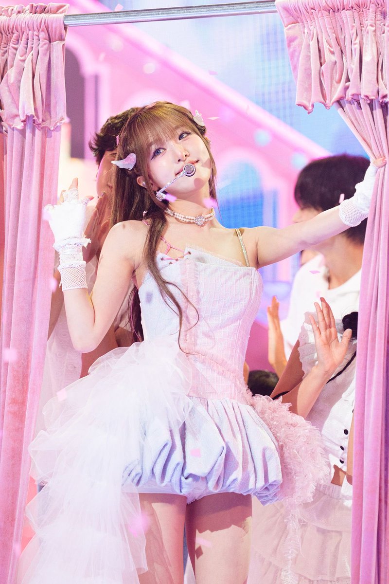 ⋆˙⟡ it’s sylvain 🏎️🪽 tweet media