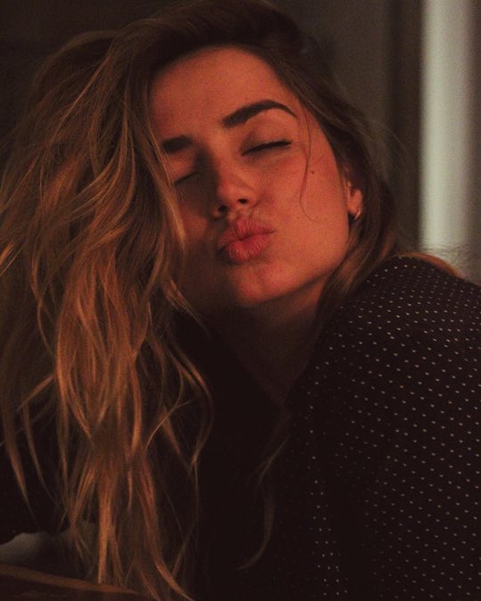 best of ana de armas tweet media