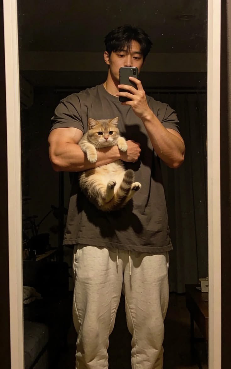 ViltrumTanacity's tweet photo. #SeductiveSunday 

              He’s more of a Cat person really. https://t.co/7t0IJqOXBz