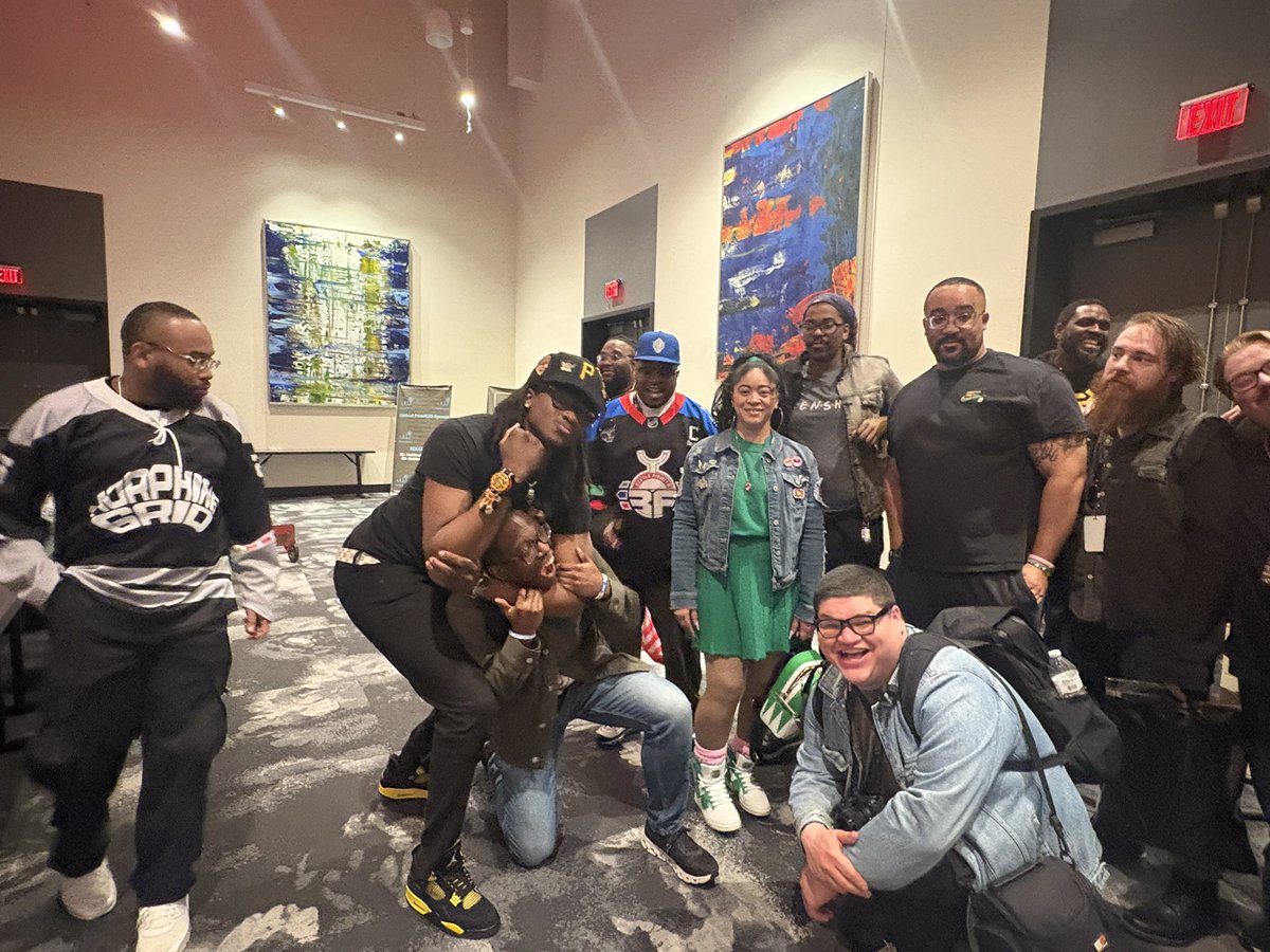 Blackwing tweet media