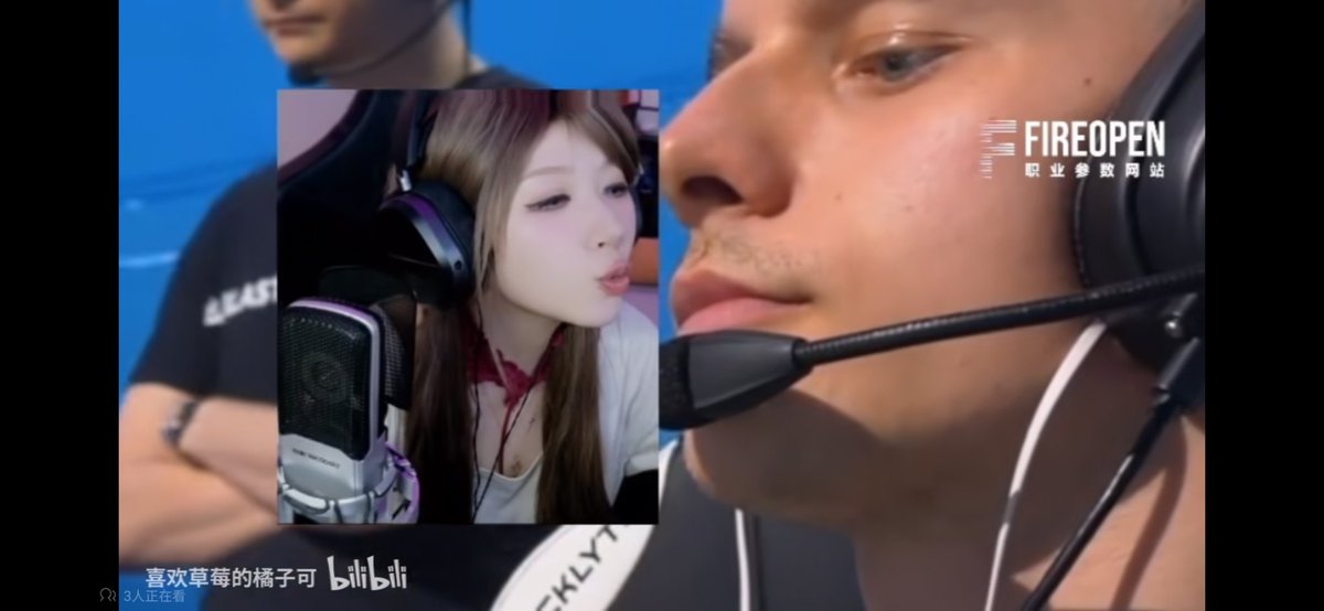 Flora ୧⍤⃝🐳🇬🇱 tweet media