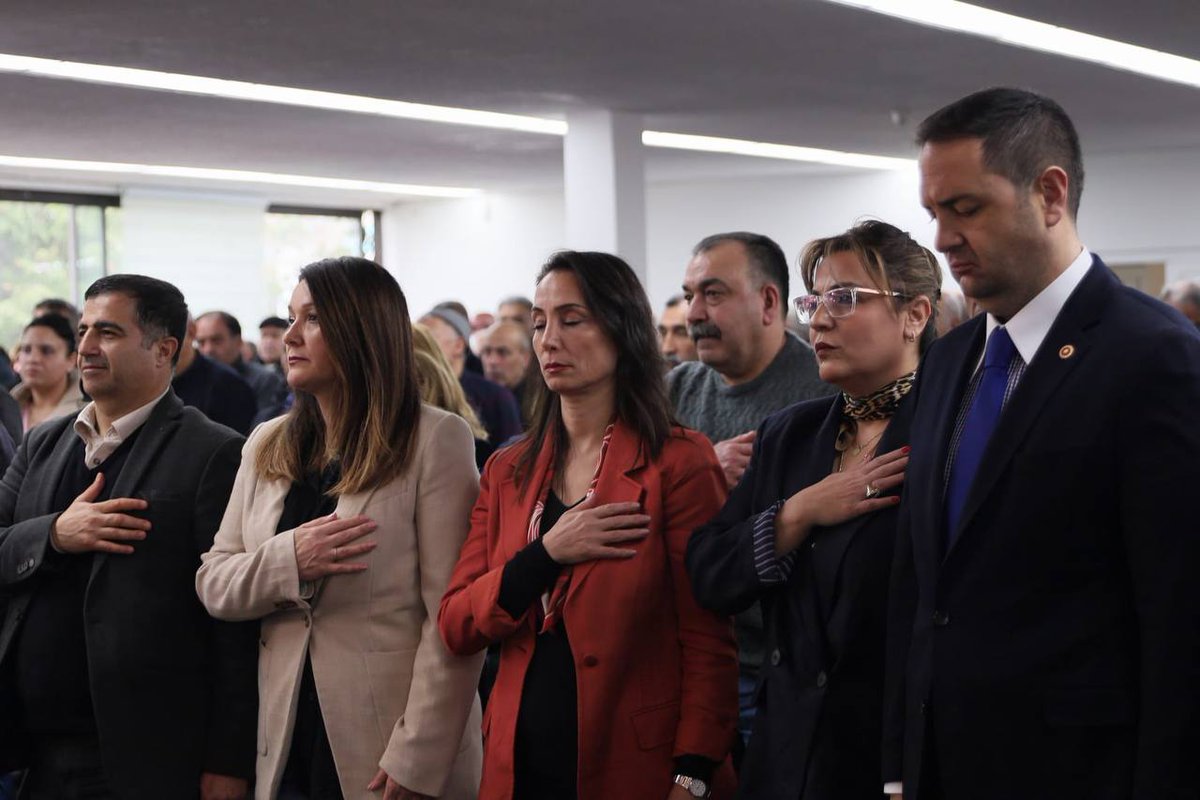 DEM Parti tweet media