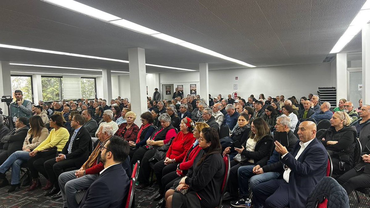 DEM Parti tweet media